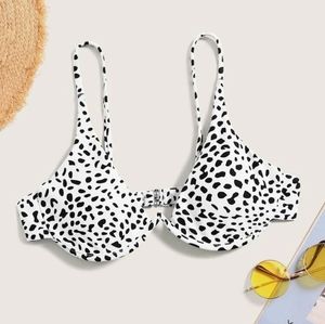 Black and white printed bikini top